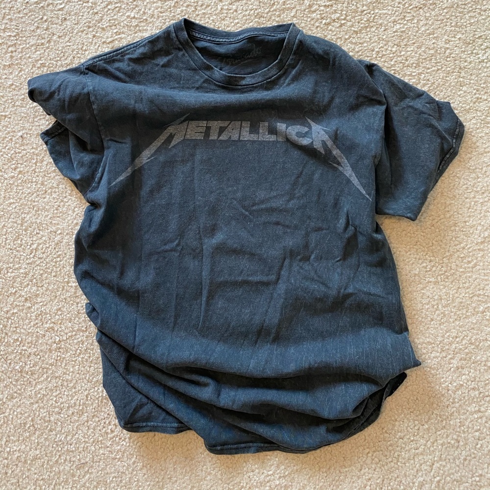 Brandy Melville Metallica Shirt